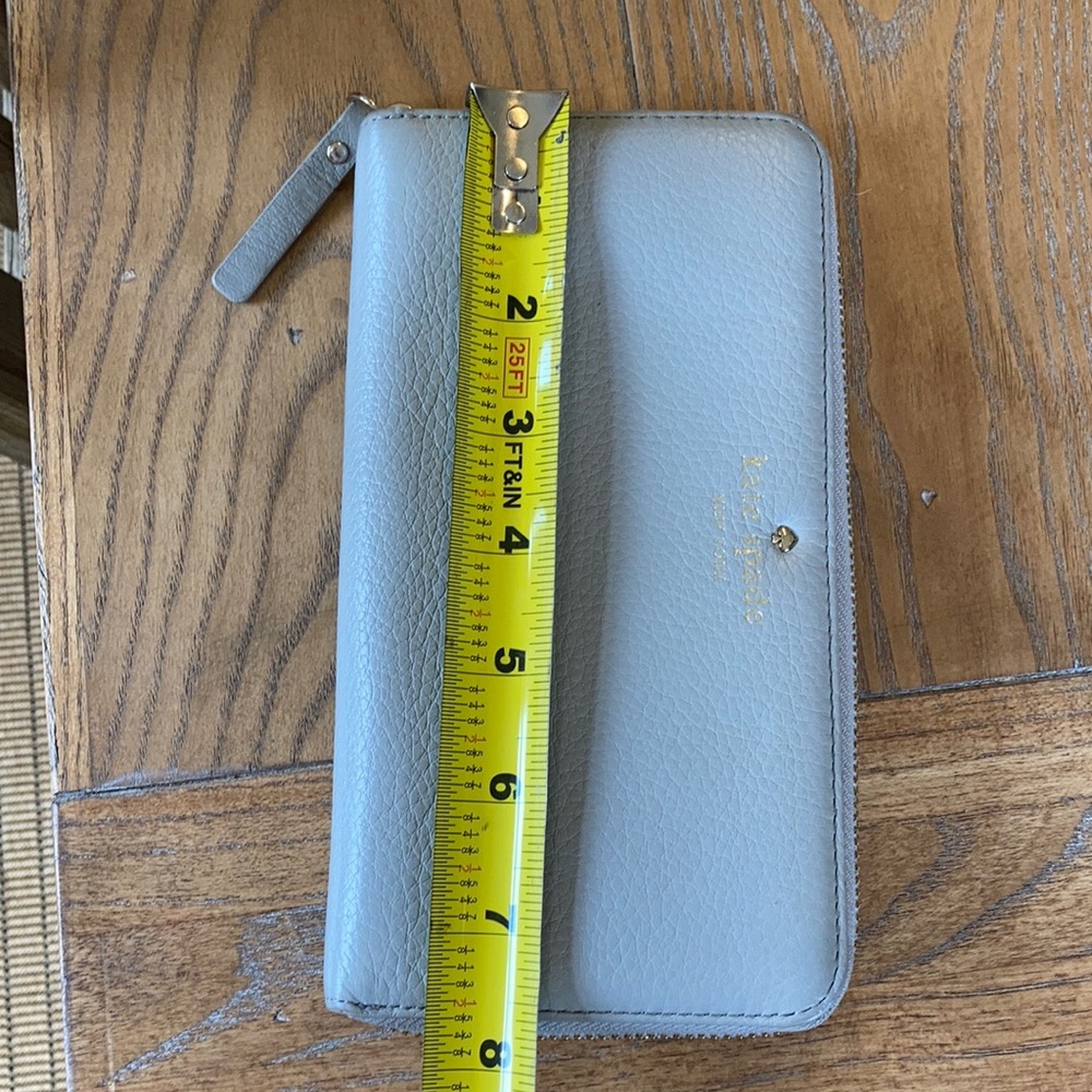 Kate Spade Leather Wallet - Picture 13 of 14